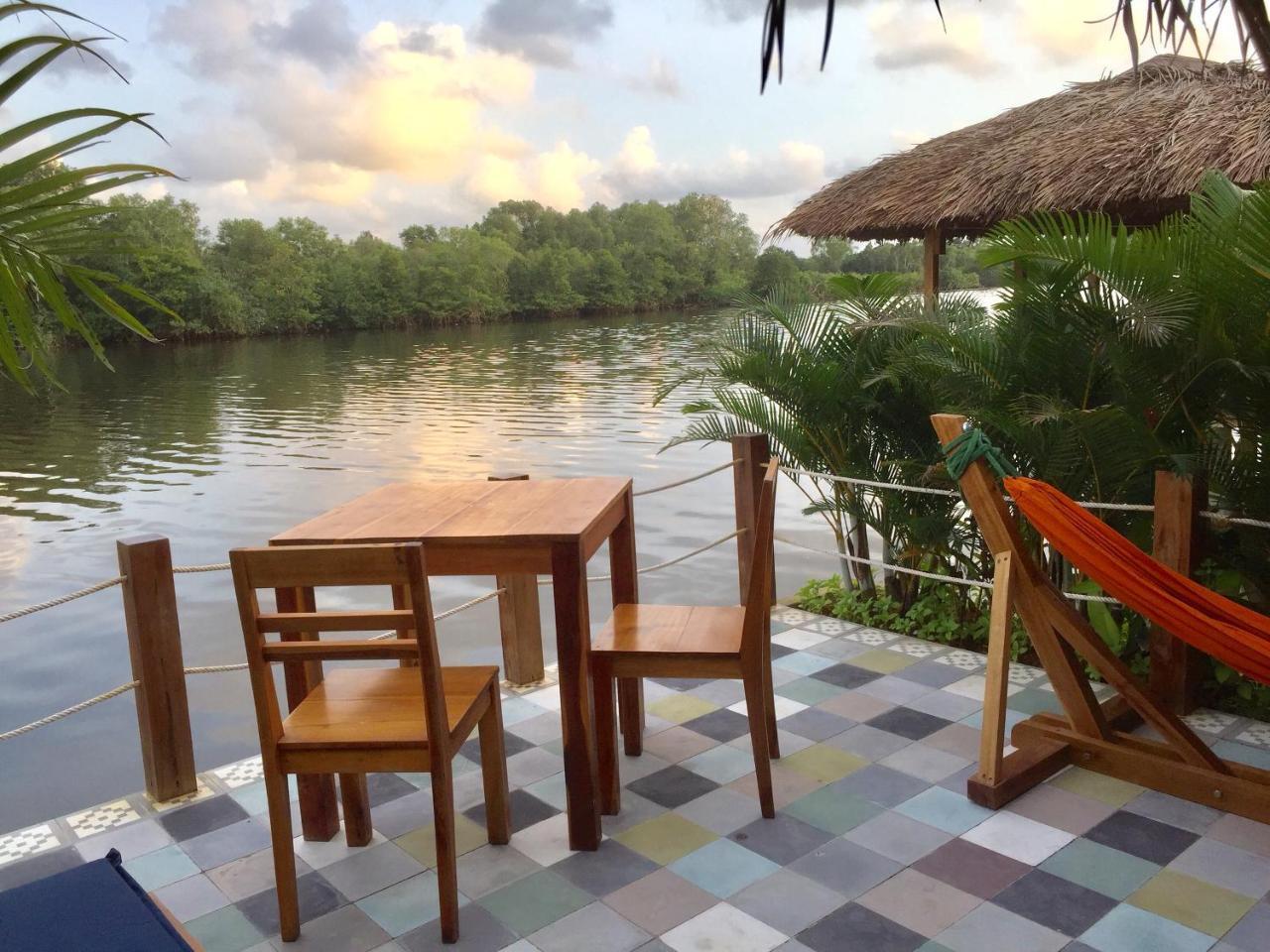 The River Mouth دونغ دونغ المظهر الخارجي الصورة